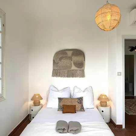 A Muredda, Piscine Chauffee Et Vue Вилла